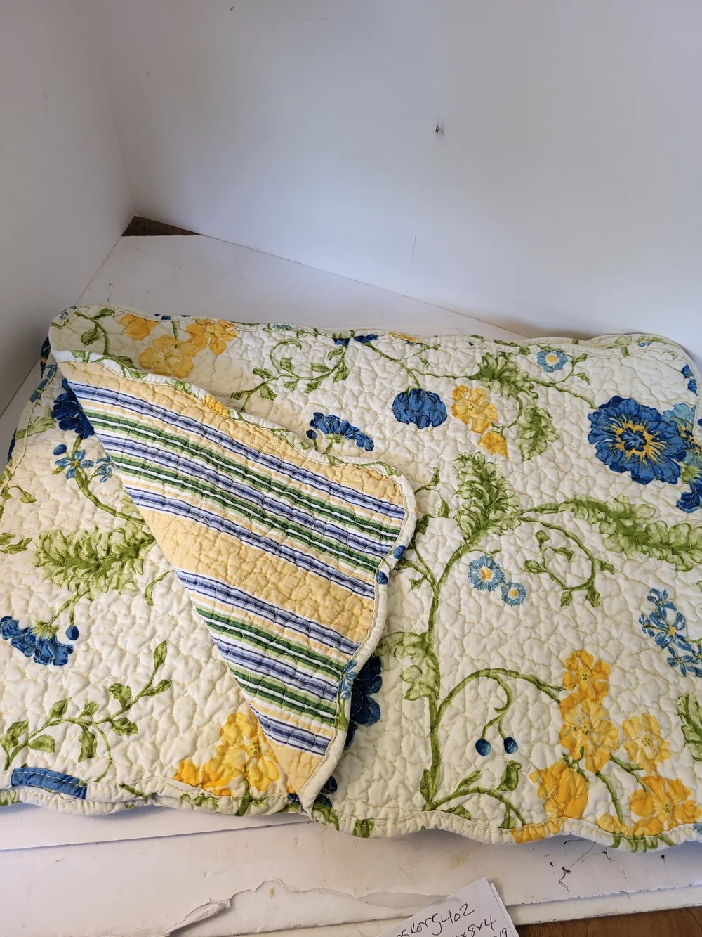 Floral/Stripe Reversible Quilted Placemats S/6 Blue, Yellow and Green